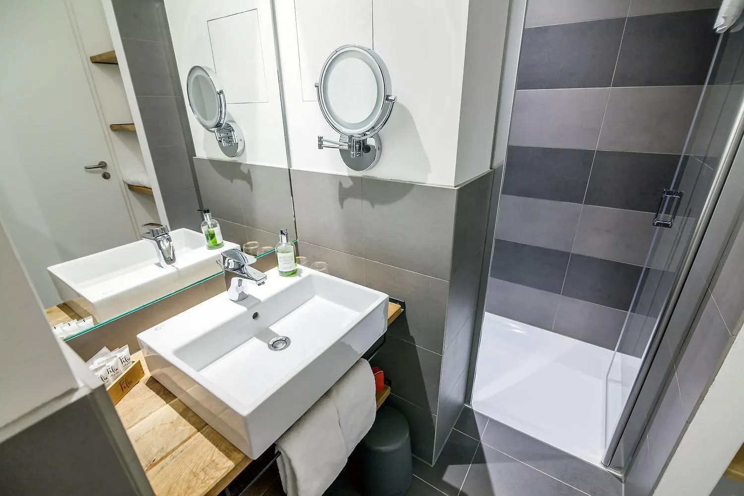 Staycity Aparthotels Leipzig City Centre 4*,  Almanya