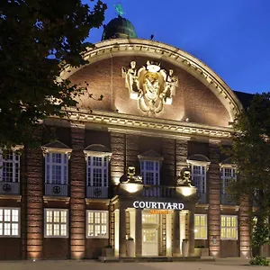 Hotel Courtyard By Marriott ****