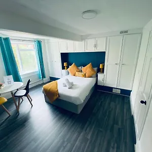 Avalon Hove
