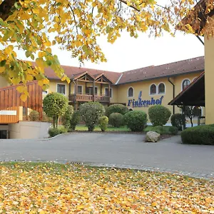 Finkenhof 2* Kirchham